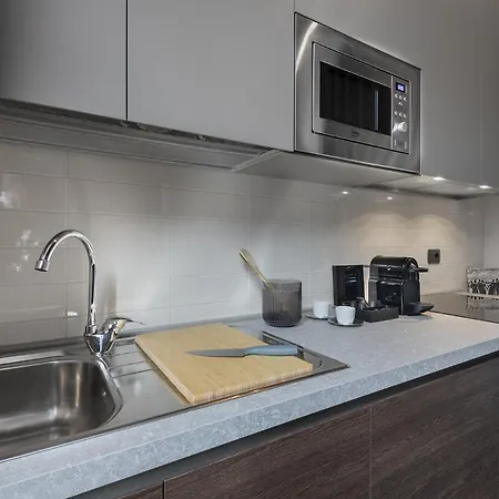 Fifty Eight Montenapoleone Two Bedrooms Milão